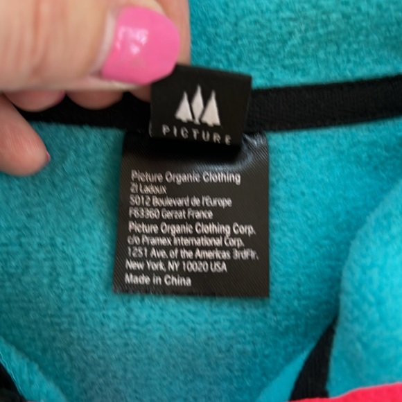 Picture zip up fleece hoodie. Size M - Picture 4 of 10